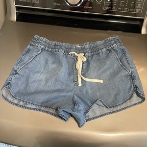 Lou & Grey Chambray Denim Blue Shorts Stretch Size Small Drawstring Loft